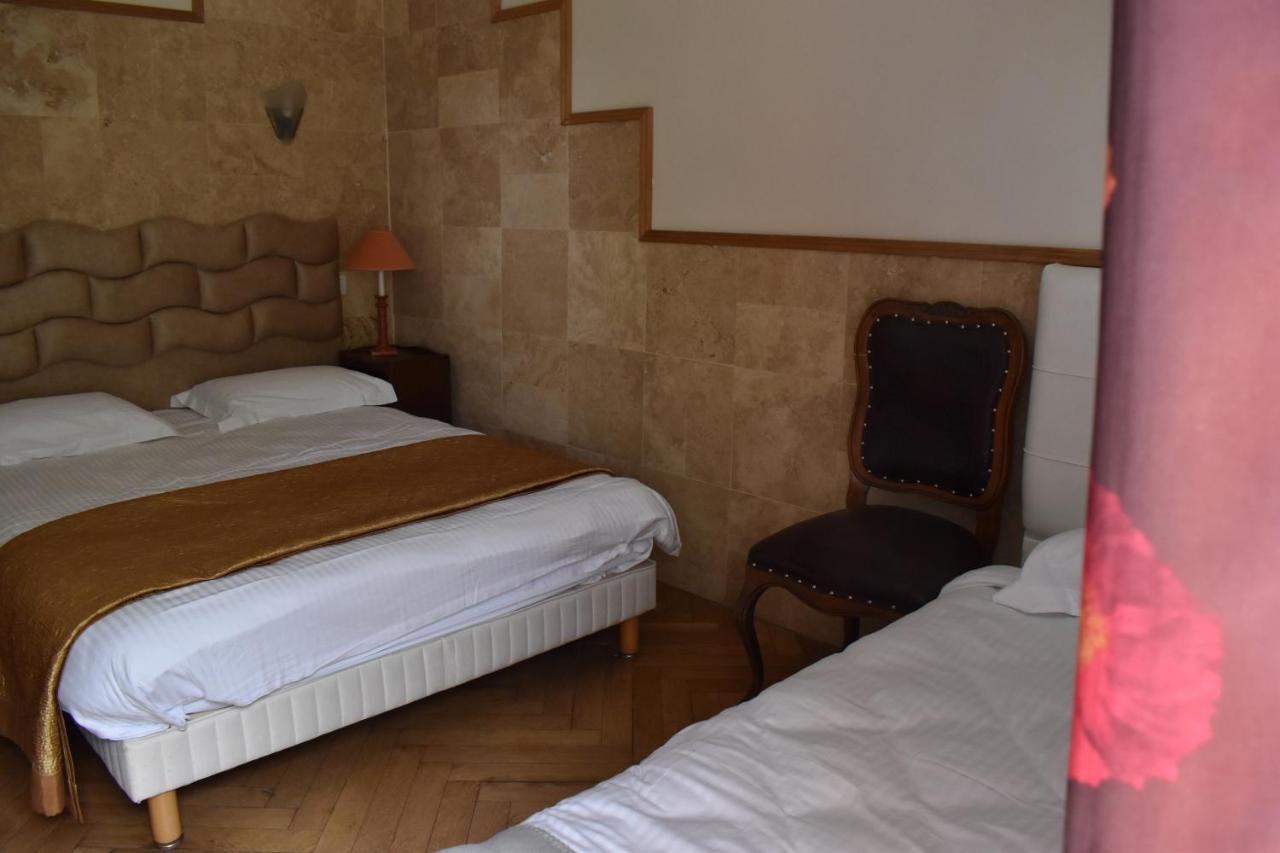 Hotel Le Sauvage Tournus Bagian luar foto
