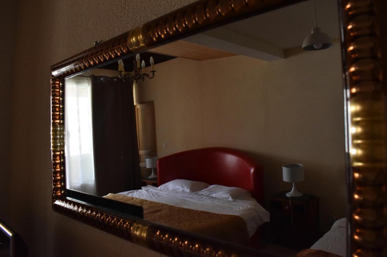 Hotel Le Sauvage Tournus Bagian luar foto
