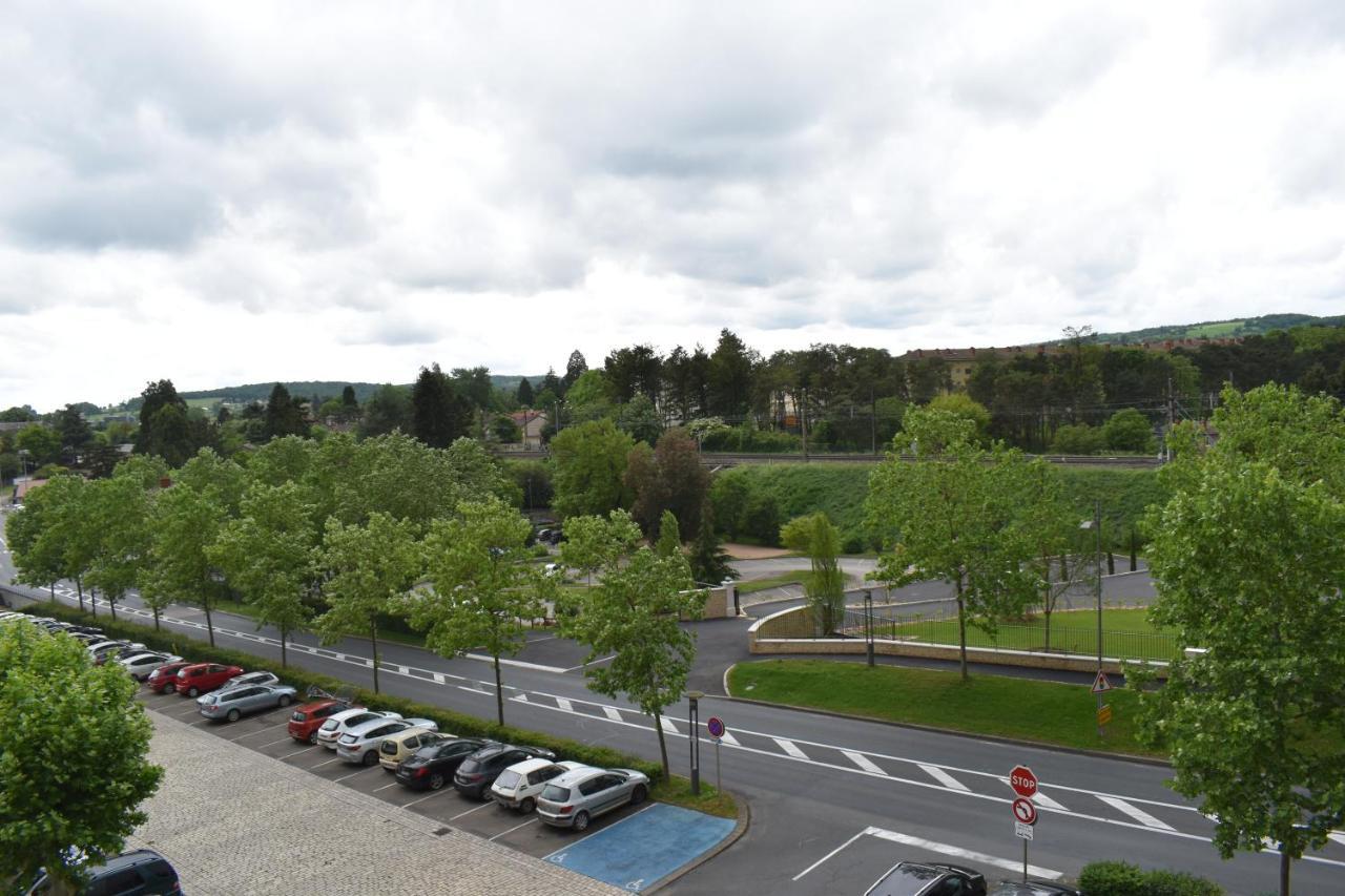 Hotel Le Sauvage Tournus Bagian luar foto