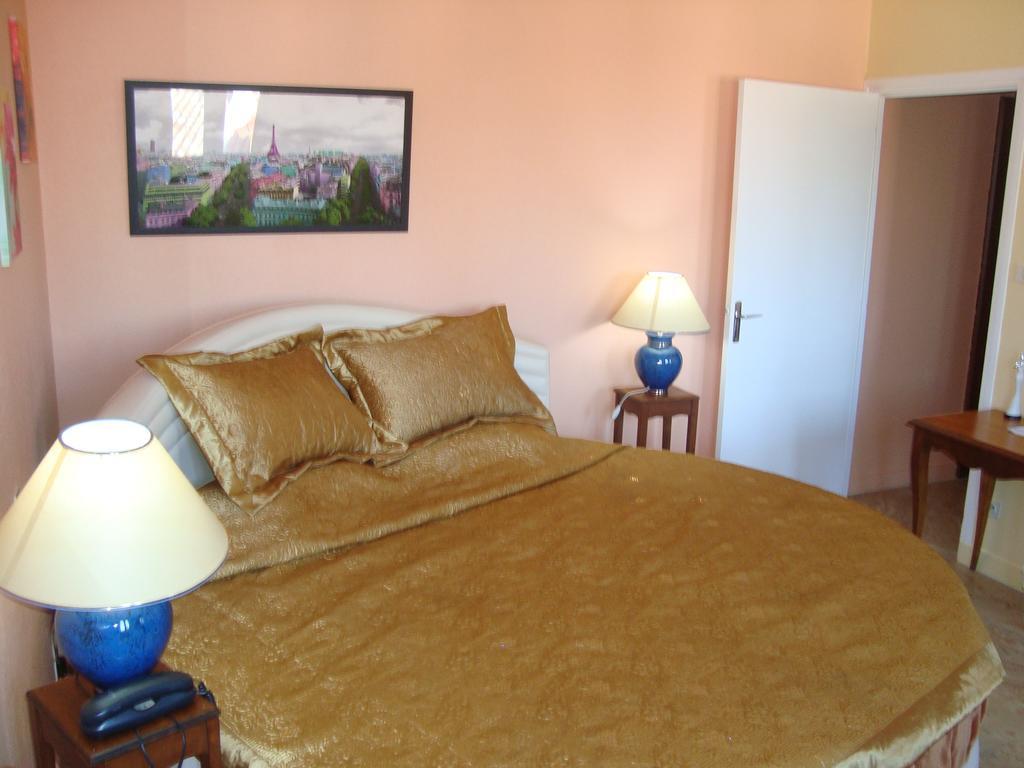 Hotel Le Sauvage Tournus Bagian luar foto