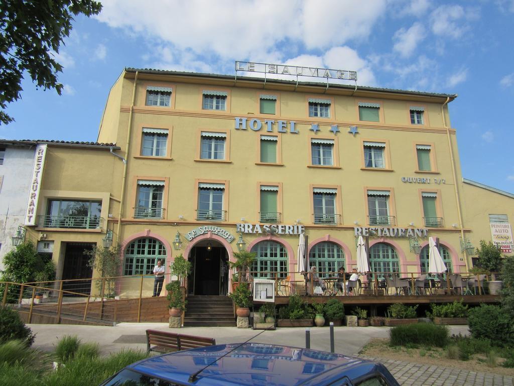 Hotel Le Sauvage Tournus Bagian luar foto